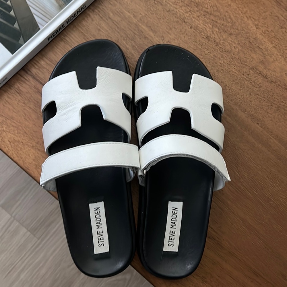 Steve Madden sandals